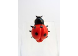 Ladybug hanging on a glass www.sklenenevyrobky.cz
