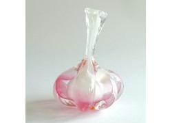 Garlic, glass paperweight www.sklenenevyrobky.cz