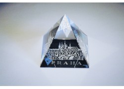 Pyramid 40mm from glass, Prague Castle www.sklenenevyrobky.cz