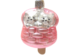 Christmas decoration, Kittens in a pink basket F306 www.bohemia-glass-products.com