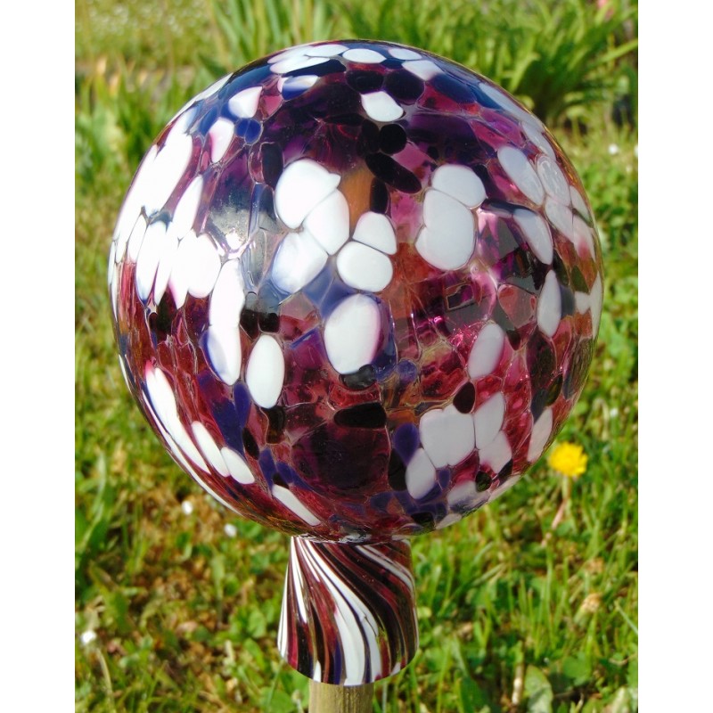 Garden glass ball 15cm wine colour www.sklenenevyrobky.cz