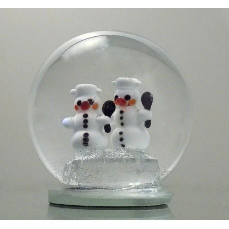 Snow globe 8cm - with two snowmen www.sklenenevyrobky.cz