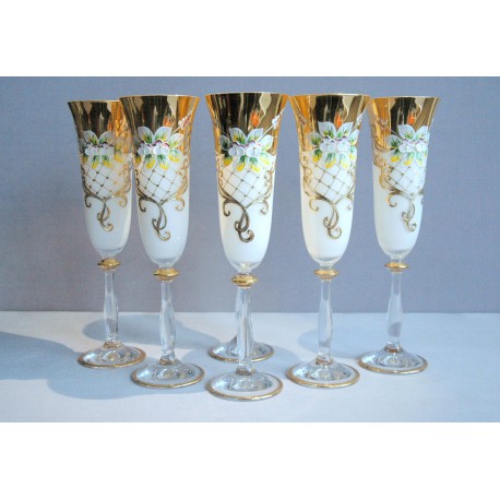 Gläser Champagner, 6 Stück, vergoldet und Emaille, in Weiß  www.sklenenevyrobky.cz