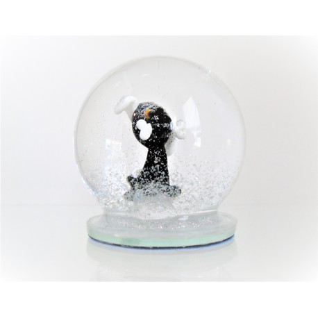 Snow globe 8cm - black dog with bone www.sklenenevyrobky.cz